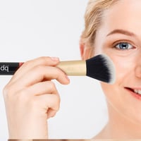 بيوتي باترا فرشاة احمر الخدودو البودرة البرونزية P...