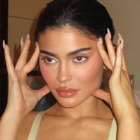 بيوتي باترا فرشاة الكونسيلر و الكوركتو P-03