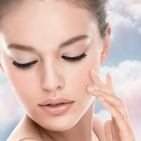 ستيك بلاشر كريمي مخملي من ليف للخدود والشفاه - GOL...