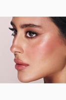 نادين نجيم احمر خدود جلو للشفاه كريمي الور فيلفت د...