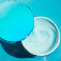 كولور واو قناع موني مقوي و مرطب للشعر 215 مل