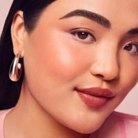 رير بيوتي مجموعة احمر خدود وهايلايتر 3 قطع حجم مين...