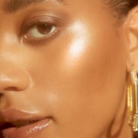 ايلف فلتر سائل للوجه هلو جلو ميديم موين 3.5 - 31.5...