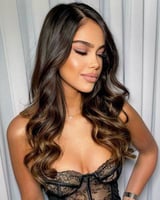 اوفرا ريد ريد كاربت اضاءة سائلة للجسم و السيقان -...