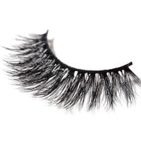 انستازيا بيفرلي هيلز رموش صناعية - دومينا