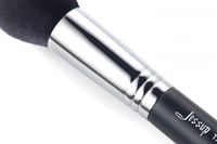 جيسوب فرشاة كونتور هايلايت 138