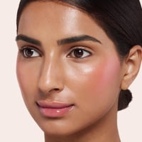 لوكا احمر خدود كريمي - 03 قوز ويذ انيثنق