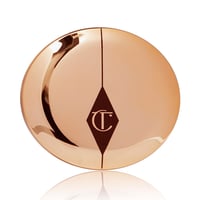 شارلوت تلبوري مصحح للوجه واسفل العين ماجيك فانيش3...