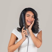 كلارا فرشاة تصفيف الشعر النحيفة الذكية نيون C26