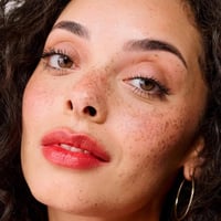 بنفت قلم الحواجب مايتي فاين ثلاثي الاطراف - 4 وارم...