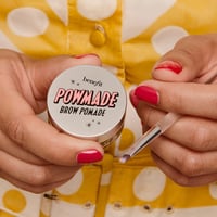 بنفت كوزمتيكس فرشاة حواجب مائلة مزدوجة