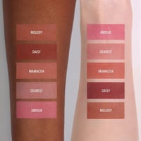 مويرا احمر خدود لاكي تشانس