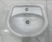 حوض مغسلة مشب