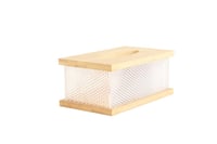 علبة منديل بغطاء خشبي علوي وسفلي مع جسم من الاكريل...