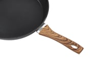 مقلاة بيد خشب 30سم