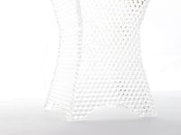 مبخرة من الاكريلك مزخرفة لنشر الروائح العطرة في ال...