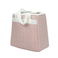 حقيبة عملية بحجم مثالي لحفظ المشروبات والطعام