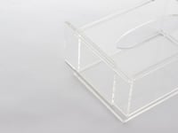 علبة مناديل اكريلك شفافة بتصميم مثالي