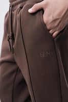 بنطال بني رجالي