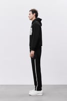 هودي أسود للجنسين