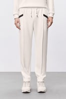 طقم أوف وايت للجنسين