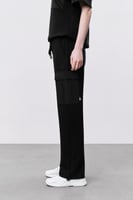 بنطال أسود للجنسين