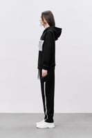 طقم أسود للجنسين