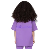 تيشيرت بشعار سيلين من الخلف للأطفال (بنفسجي)