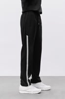 طقم أسود للجنسين