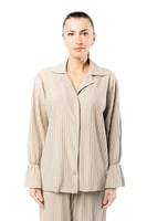 قميص نسائي بأزرار مع أربطة مطاطية عند الرسغين بيج