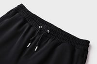 بنطال أسود رجالي