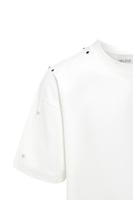 تيشيرت أوفرسايز بجيب تقني وتفاصيل على الأكتاف للجن...