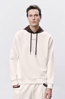 طقم أوف وايت للجنسين