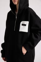 هودي بجيب أمامي أوفرسايز للجنسين - أسود