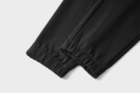 بنطال أسود رجالي