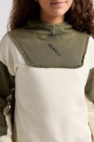 هودي بقصة واسعة ورقبة عالية بشعار سيلين أخضر للأطف...