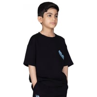 تيشيرت بشعار سيلين من الأمام للأطفال (اسود)