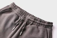 بنطال بني نسائي