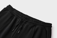 بنطال أسود رجالي