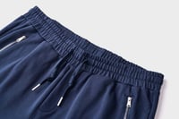 بنطال أزرق رجالي