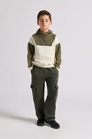 هودي بقصة واسعة ورقبة عالية بشعار سيلين أخضر للأطف...