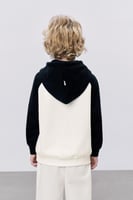 هودي أوف وايت و أسود للأطفال