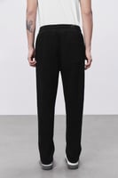 بنطال أسود رجالي