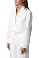 جاكيت رسمي نسائي بقصة قصيرة أوف وايت