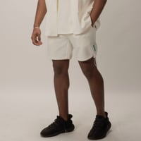 شورت ليمتد أديشن أبيض للجنسين