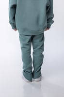 بنطلون بفتحة صغيرة من الأسفل للأطفال كاكي