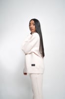 بلوفر بايزك برقبة طويلة أوف وايت