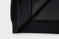 طقم أسود للجنسين