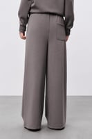 بنطال بني نسائي