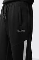 بنطال أسود للجنسين